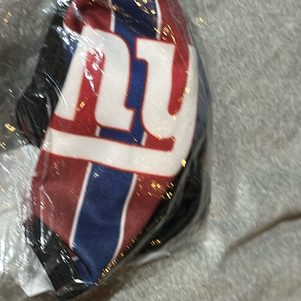 FREE NIP NY Giants Mask